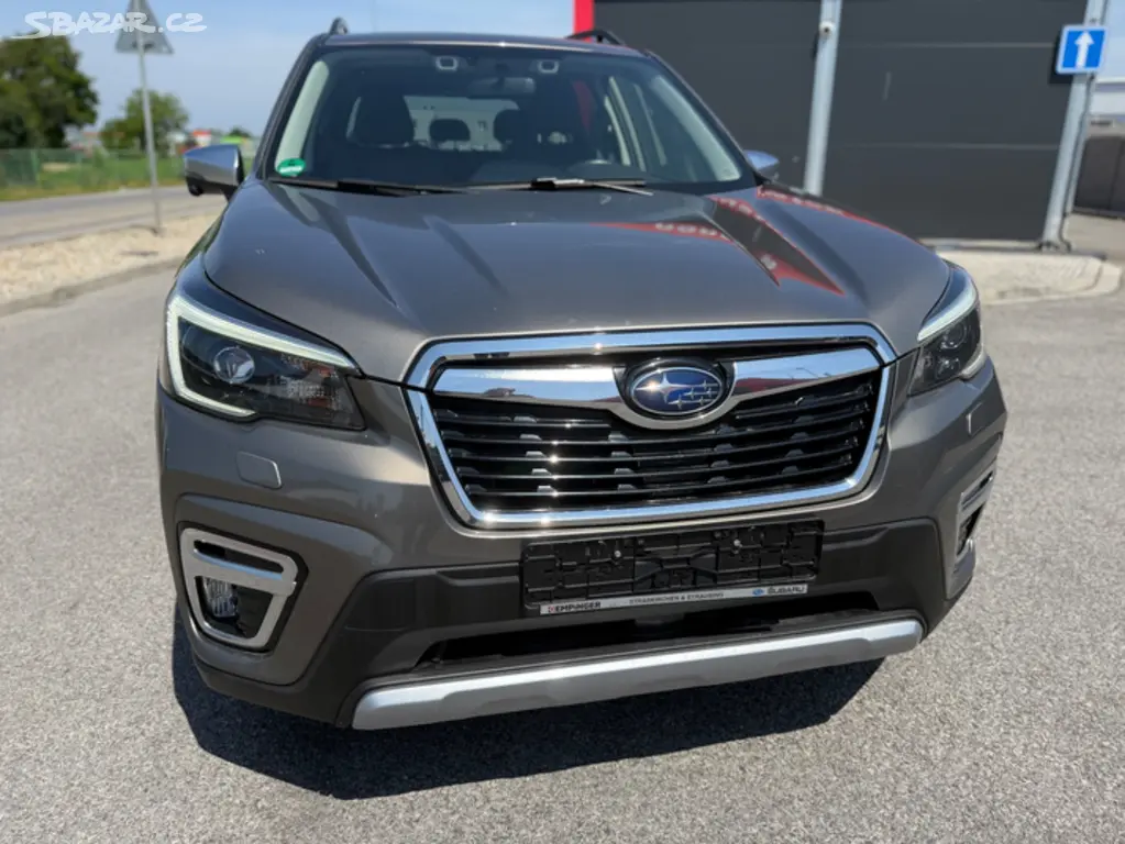 Subaru Forester 2.0i Hybrid 4×4 |Plná výbava|Tažné